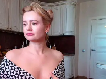 Kriszayka  live sex cam