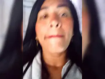 Letty33  live sex cam