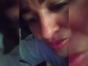 Letty33  live sex cam