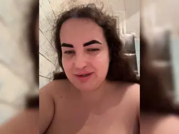 Vlada-13  live sex cam