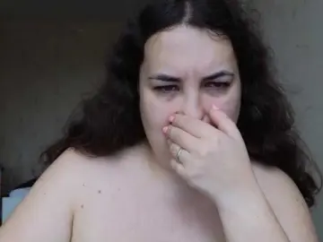 Vlada-13  live sex cam