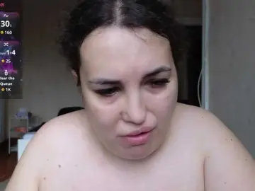 Vlada-13  live sex cam