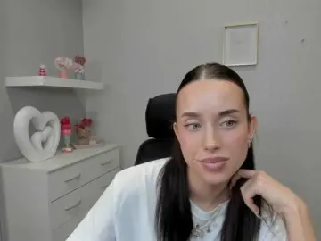 AdeleLive  live sex cam