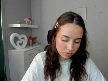 AdeleLive  live sex cam