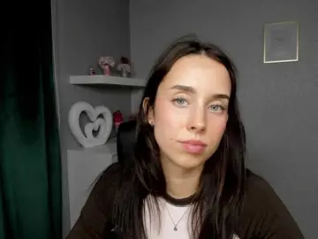 AdeleLive  live sex cam