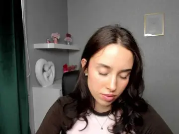 AdeleLive  live sex cam