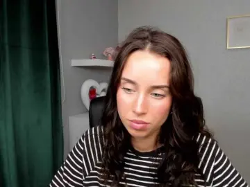 AdeleLive  live sex cam