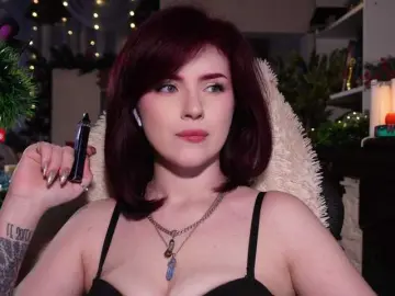 ChristieWade  live sex cam