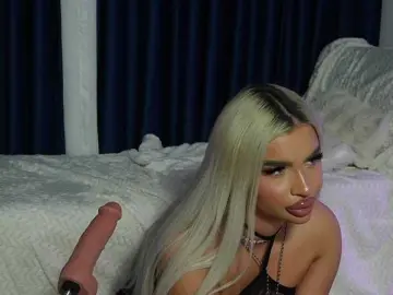 ChrystalCade  live sex cam
