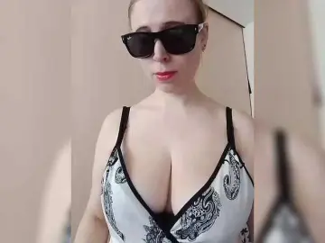 DashaKisa951  live sex cam