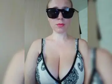 DashaKisa951  live sex cam