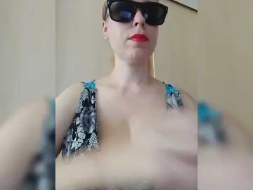 DashaKisa951  live sex cam