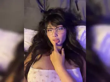 InJiOcean99  live sex cam