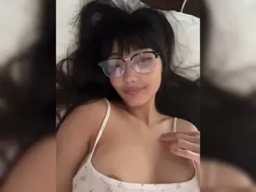 InJiOcean99  live sex cam