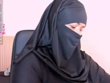 Layla-arabelle  live sex cam