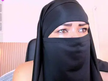 Layla-arabelle  live sex cam