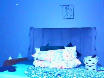 PearBlu38  live sex cam