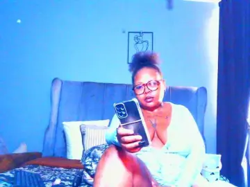 PearBlu38  live sex cam