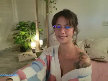 SweetLilLulu  live sex cam