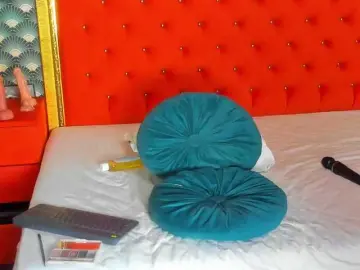 VallerieJones  live sex cam