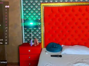 VallerieJones  live sex cam