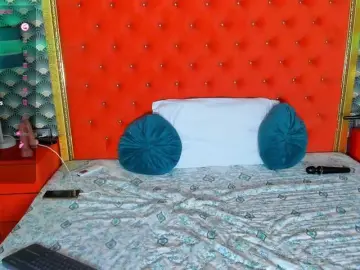 VallerieJones  live sex cam