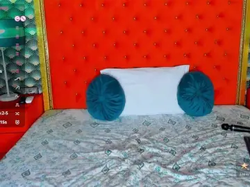 VallerieJones  live sex cam