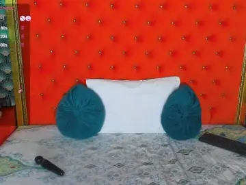 VallerieJones  live sex cam