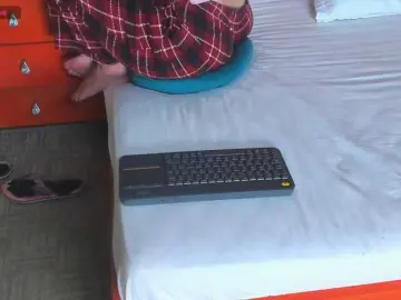VallerieJones  live sex cam