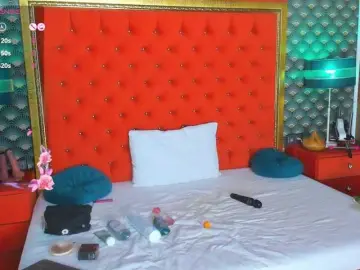 VallerieJones  live sex cam