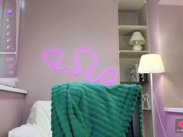 Dlllvi  live sex cam