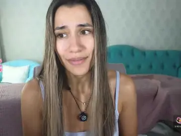 Hot-ass-18  live sex cam