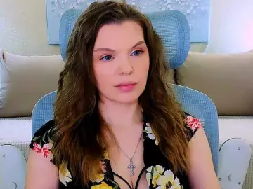 AureliaFly  live sex cam