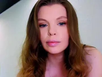 AureliaFly  live sex cam