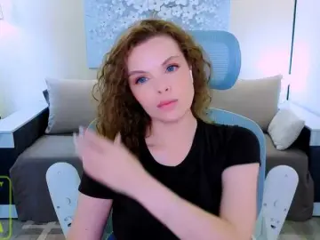 AureliaFly  live sex cam