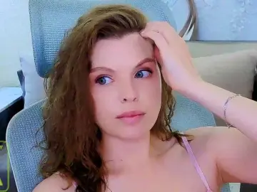 AureliaFly  live sex cam