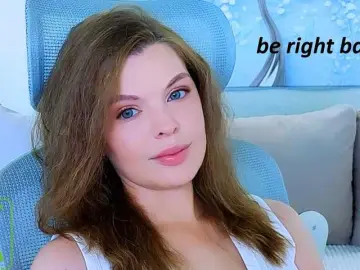 AureliaFly  live sex cam