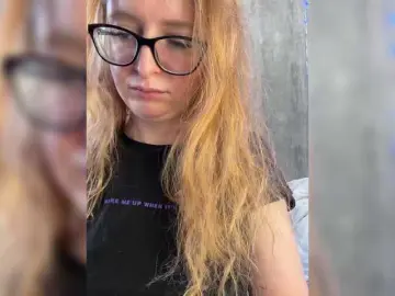 Emma4coy  live sex cam