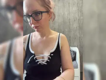 Emma4coy  live sex cam