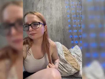 Emma4coy  live sex cam