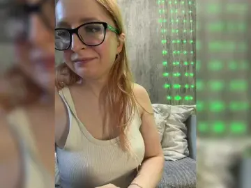 Emma4coy  live sex cam