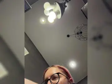 Emma4coy  live sex cam