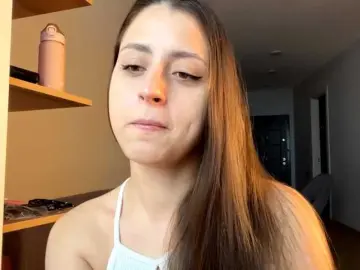 GeneviveLaudato  live sex cam