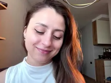 GeneviveLaudato  live sex cam