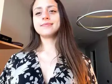 GeneviveLaudato  live sex cam