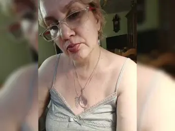 IrisMilano  live sex cam