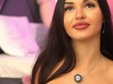 LilaRosie  live sex cam