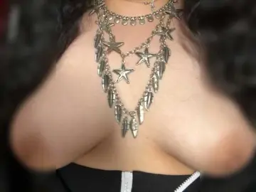 MarinaWOWremya  live sex cam