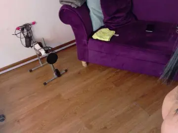 Emma-sexxy  live sex cam