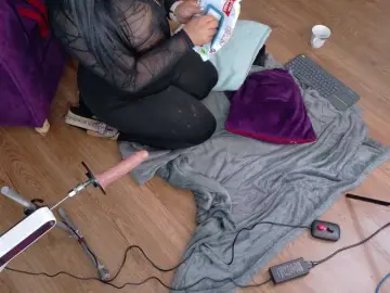 Emma-sexxy  live sex cam